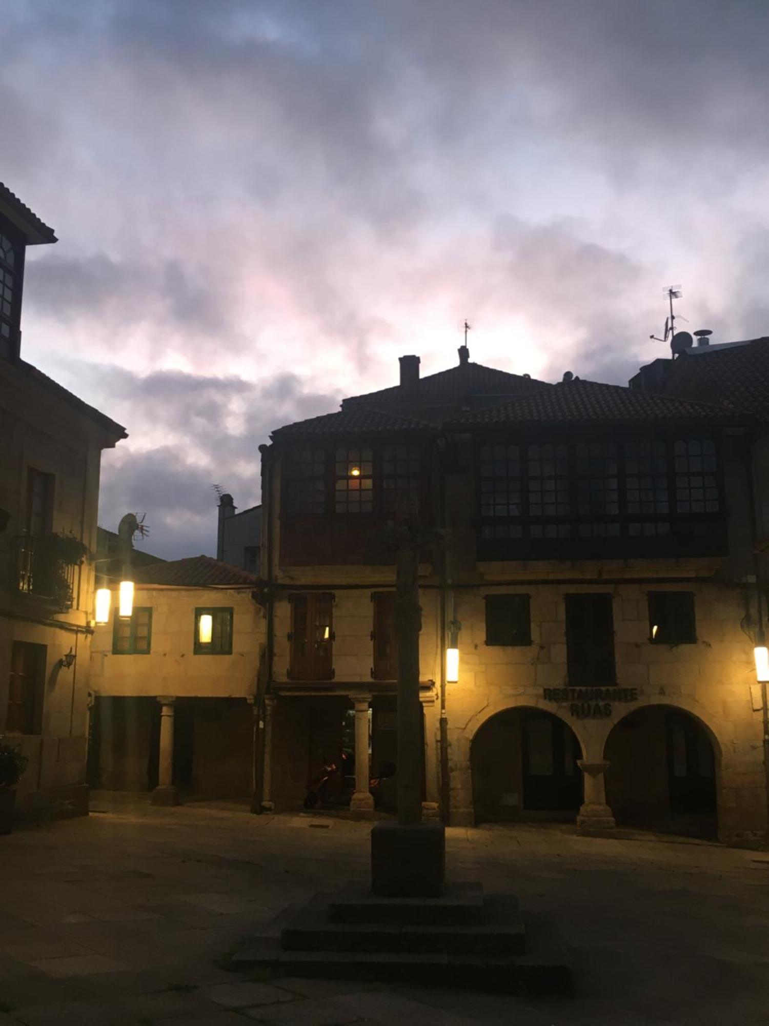 Apartamento Casa emblemática Rosarillo Plaza de la Leña Pontevedra Exterior foto